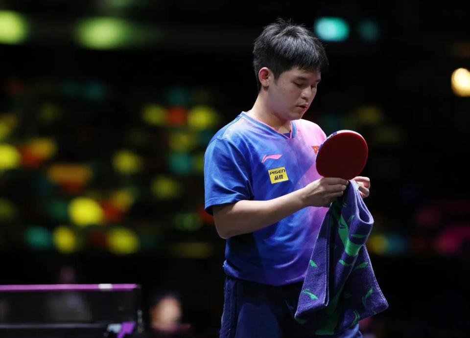 社会各界的 社会各界的