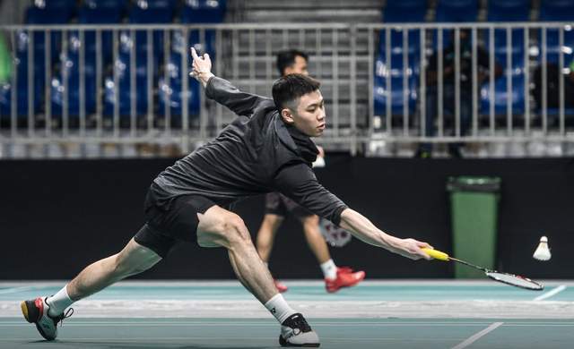 对年轻棋手 对年轻棋手